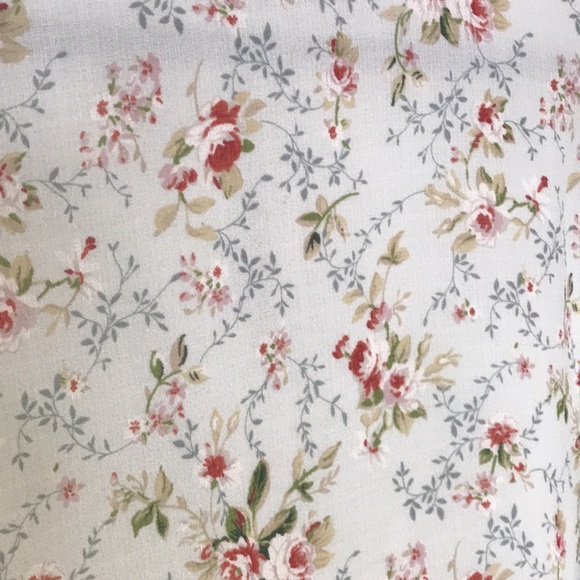 Max Studio woman’s floral print blouse bell sleeves, Small (sum232) - Picture 4 of 13